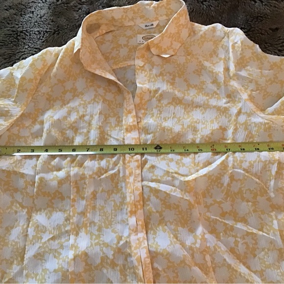 Talbots crepe silk blouse - Picture 5 of 5